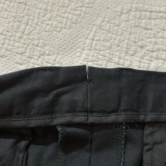 ZNT 18 Black Modern Cropped Hemmed. 40x34. NWT - Picture 5 of 7